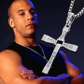 Cross Pendant Necklaces for Men Women Romantic Couple Neckchain Trendy Boy Chokers Jewelry Couple Anniversary Accessories Gift (Color: Silver Plated)